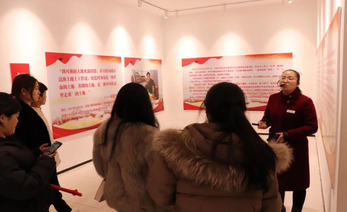 谈球吧手机版图片