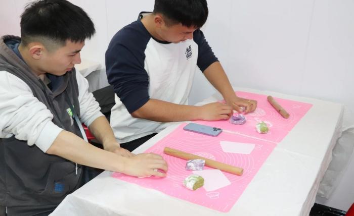 谈球吧赛事快讯图片