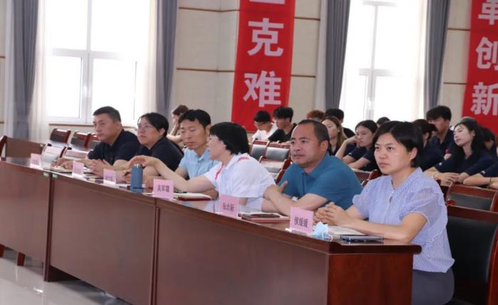 谈球吧官方线路图片