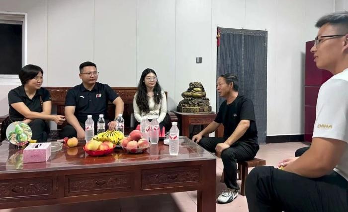 谈球吧指定入口图片